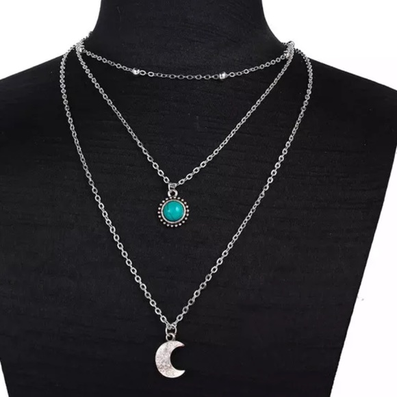 3 layered 🌙 & turquoise boho inspired necklace - Picture 3 of 4